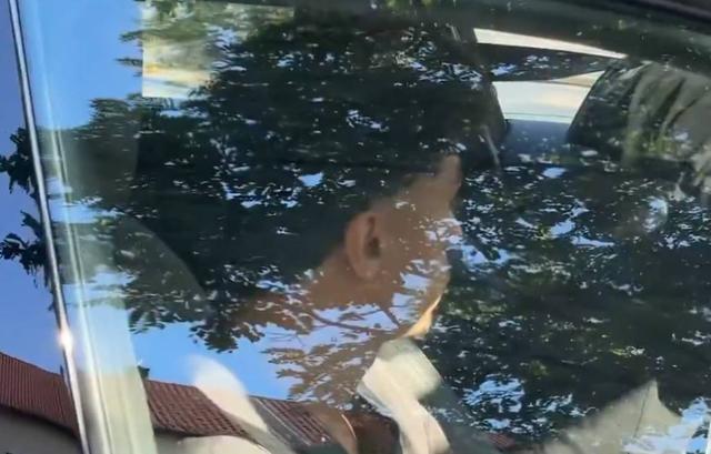 德天空：纳撒尼尔-布朗抵达慕尼黑医院，即将接受拜仁的体检
